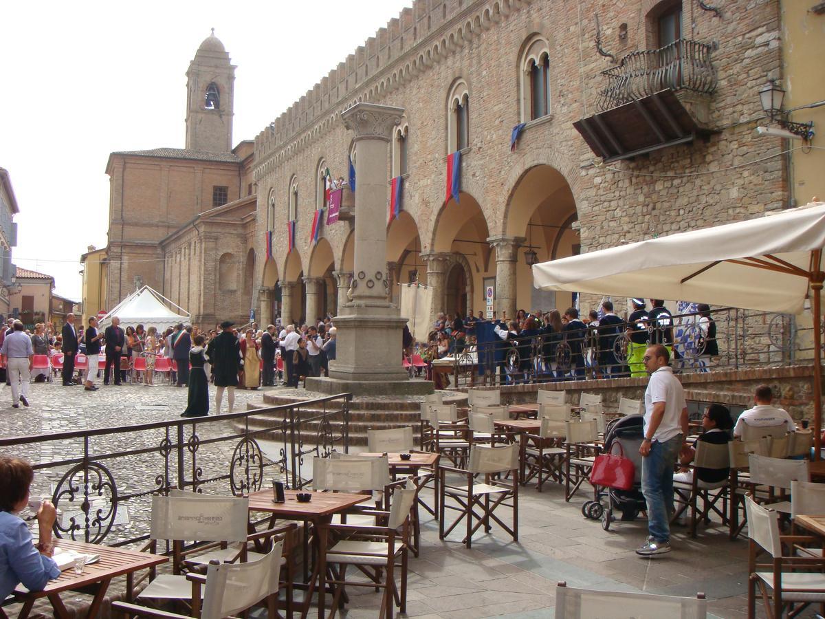 Albergo Colonna Bertinoro Exterior foto